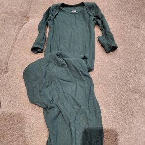 Green Ribbed Baby Knotted Gown